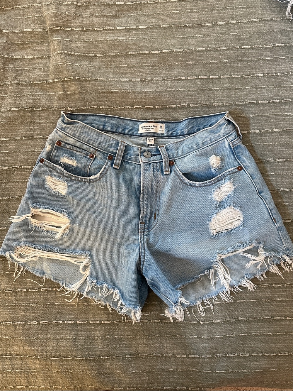 Size 26/2 Abercrombie and Fitch The Boyfriend Short